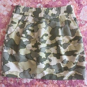 Club Monaco Joelle Mini Skirt sz 00 Camouflage Short Skirt